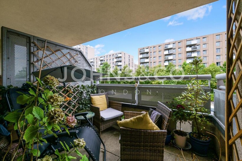 Wards Wharf Approach, London, E16 3 bed apartment to rent - £2,496 pcm (£576 pw)
