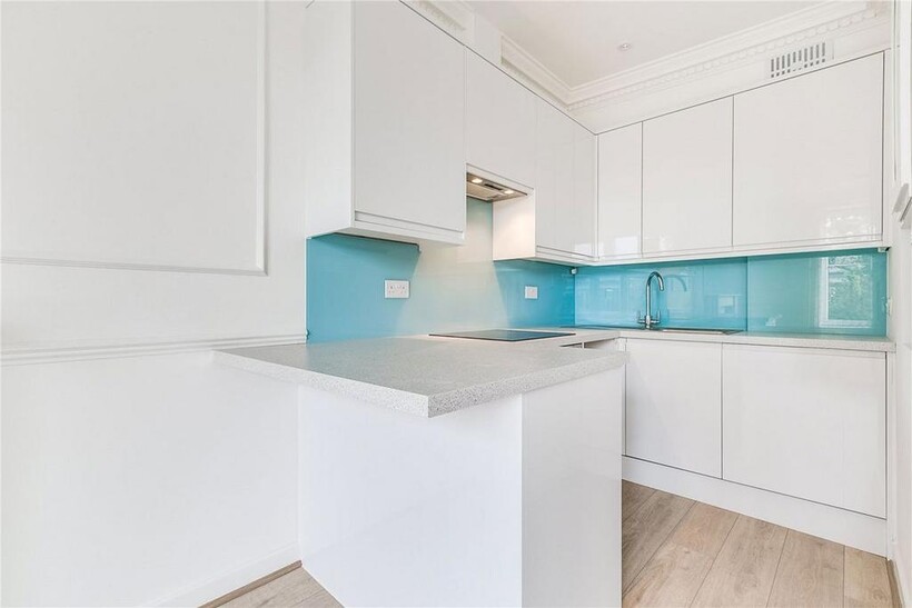 Russell Road, London W14 1 bed flat to rent - £2,396 pcm (£553 pw)