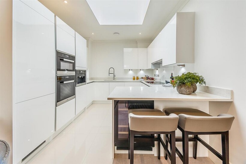 Palace Wharf, Hammersmith, W6 2 bed apartment to rent - £4,377 pcm (£1,010 pw)