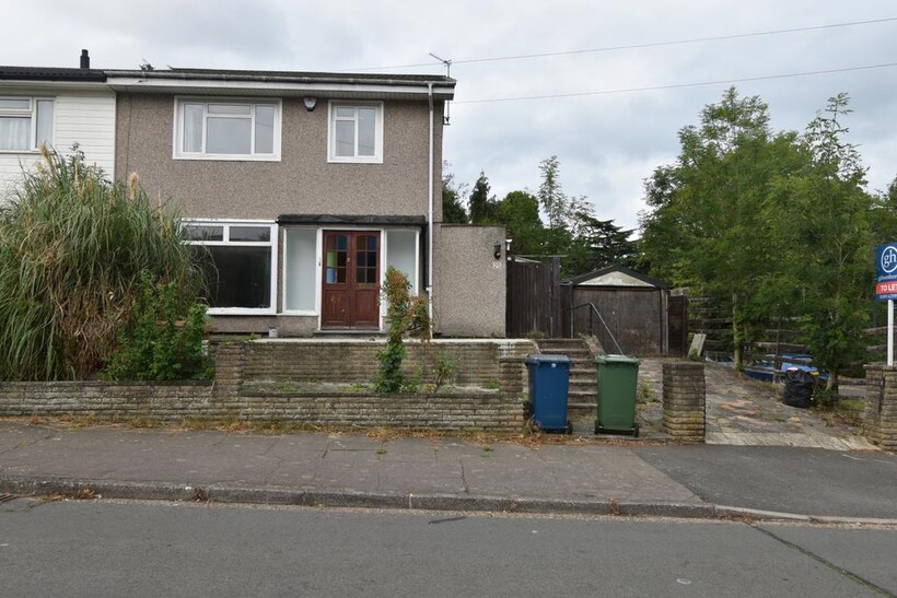 3-Bedroom Semi-Detached House to Rent – Harrow,