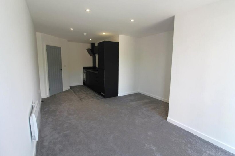 Tower Ramparts, Ipswich, IP1 1 bed flat to rent - £765 pcm (£177 pw)
