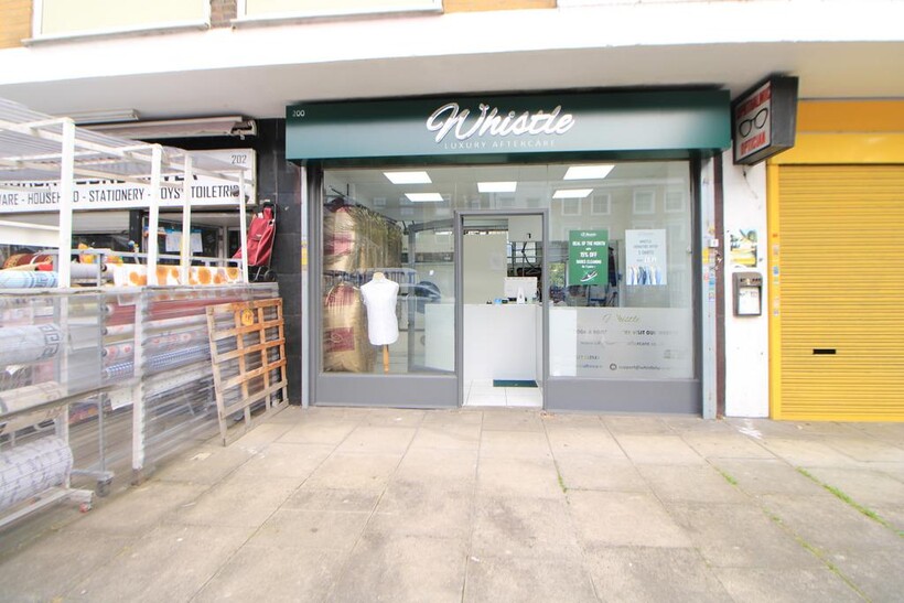Caledonian Road, London, N1 Retail property (high street) to rent - £1,833 pcm (£423 pw)