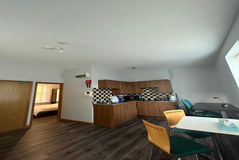 127 King Edwards Road, Swansea, SA1 1 bed flat to rent - £725 pcm (£167 pw)