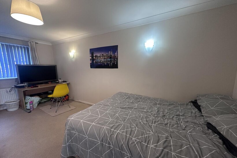 16 Freedom Square 4 bed house share to rent - £2,513 pcm (£580 pw)