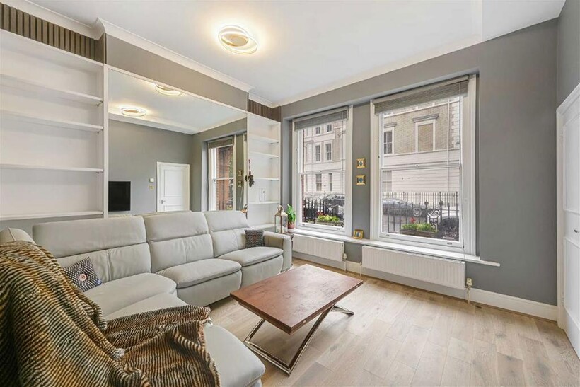 Courtfield Road, London SW7 2 bed flat to rent - £3,497 pcm (£807 pw)