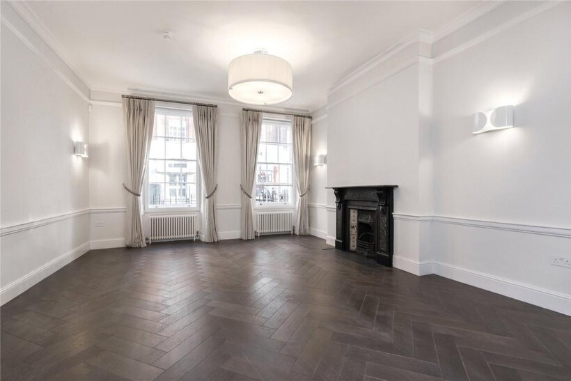 Gower Street, Bloomsbury, WC1E 3 bed ground floor maisonette to rent - £5,525 pcm (£1,275 pw)