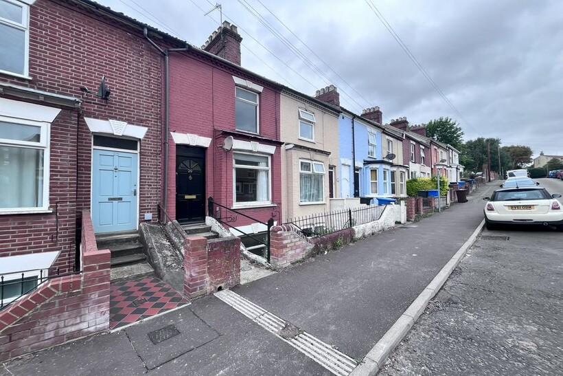Marion Road, Norwich NR1 3 bed terraced house to rent - £1,100 pcm (£254 pw)