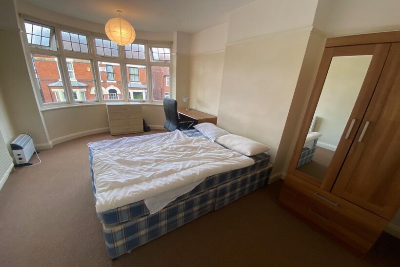 (3 BED) Marlborough Road, Nottingham NG9 3 bed semi-detached house to rent - £1,235 pcm (£285 pw)