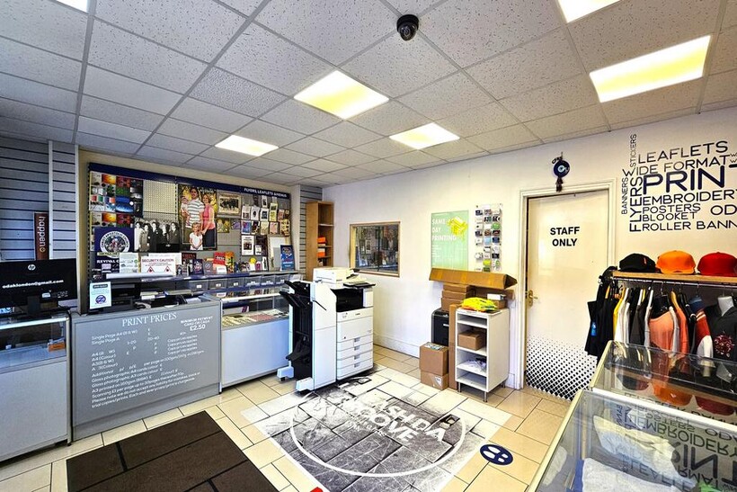 Streatleigh Parade, Streatham High... Property to rent - £1,333 pcm (£308 pw)