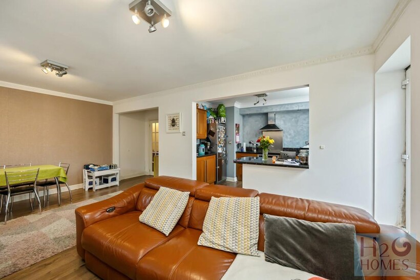 Marina Village, Brighton, Brighton Marina, Starboa