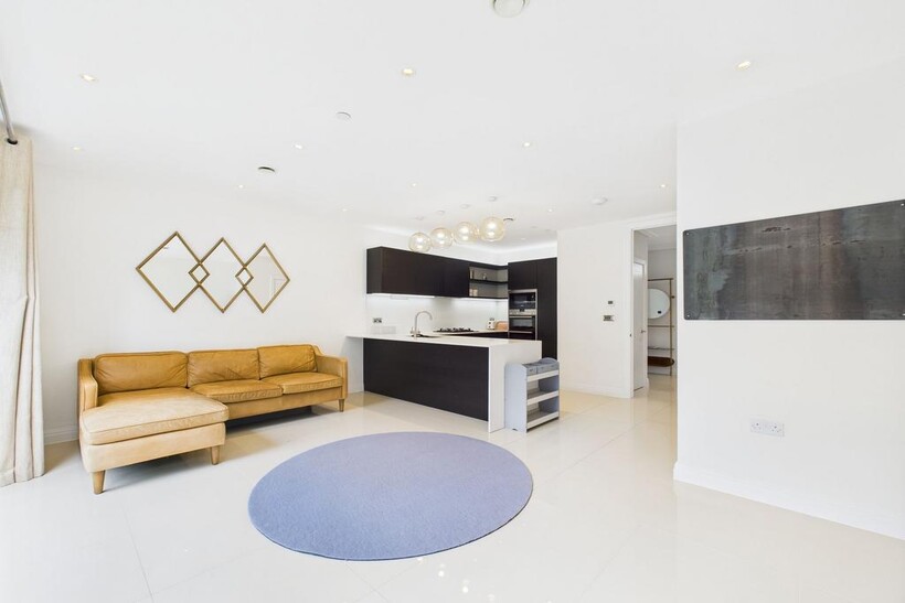 Brewery Lane, Twickenham TW1 4 bed property to rent - £5,400 pcm (£1,246 pw)