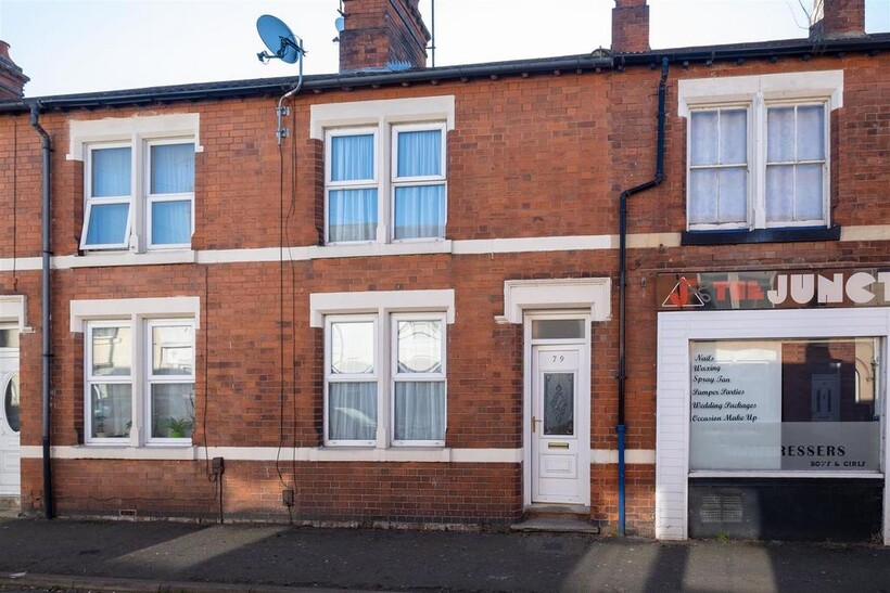 Moor Road, Rushden 2 bed terraced house to rent - £965 pcm (£223 pw)