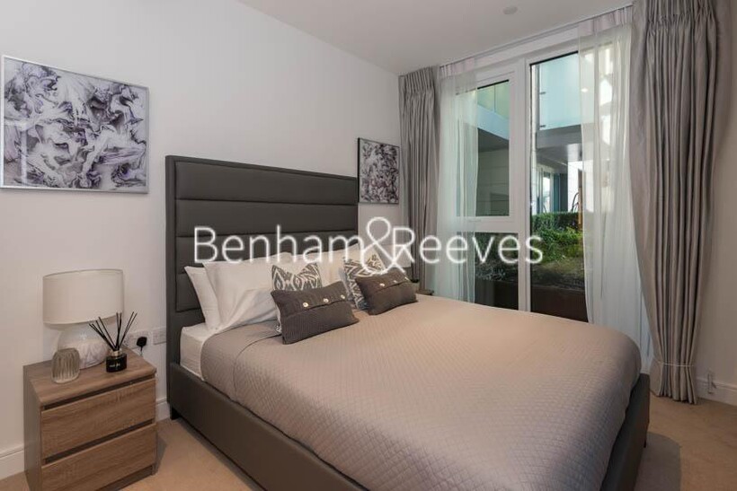 Sovereign Court, Hammersmith W6 2 bed apartment to rent - £3,350 pcm (£773 pw)