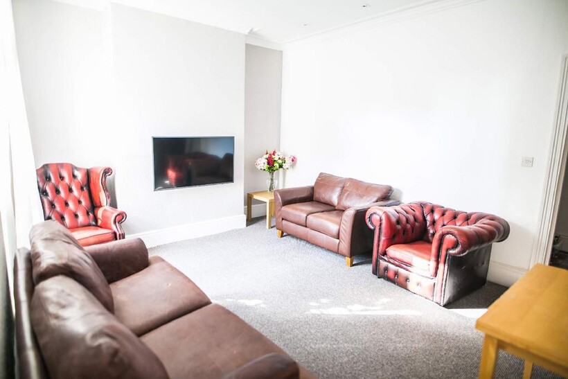 Birmingham B16 1 bed house to rent - £521 pcm (£120 pw)