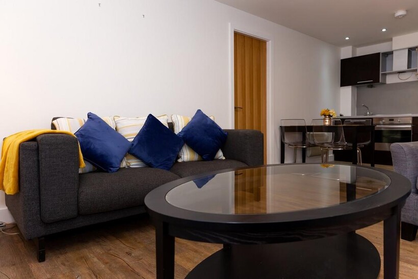 Mary Ann Street, Birmingham B3 2 bed flat to rent - £1,175 pcm (£271 pw)