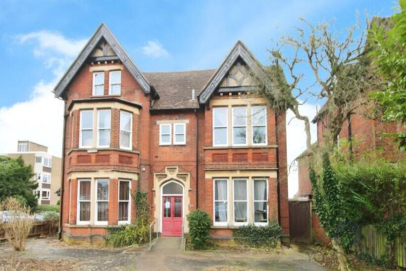 Kimbolton Road, Bedford 1 bed apartment to rent - £1,250 pcm (£288 pw)