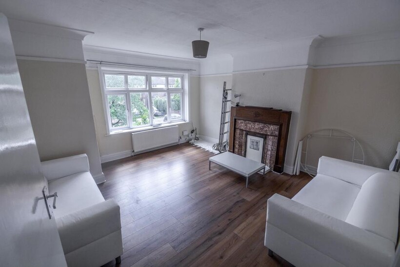 St. Chads Drive, Leeds LS6 1 bed in a house share to rent - £429 pcm (£99 pw)