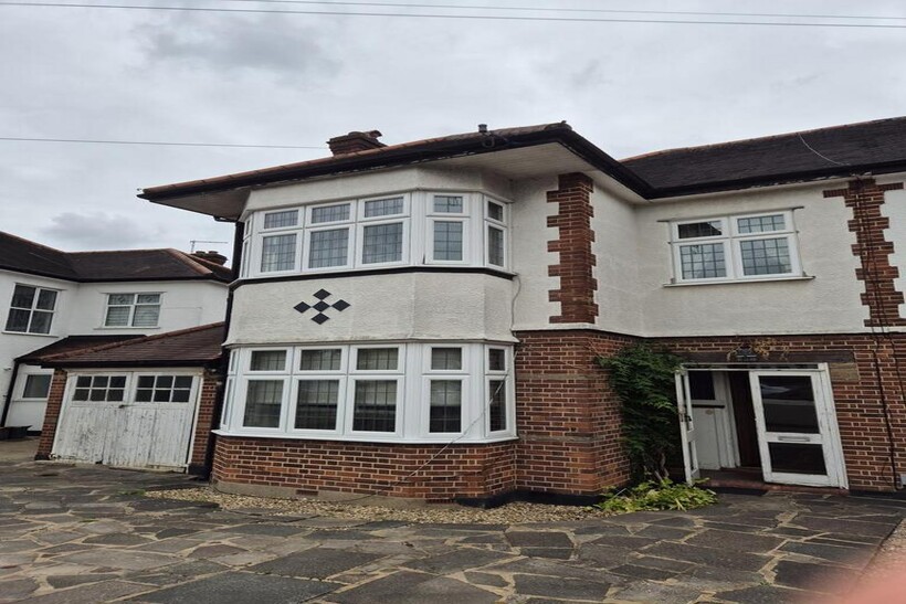 Lakenheath, London, N14 3 bed house to rent - £3,200 pcm (£738 pw)