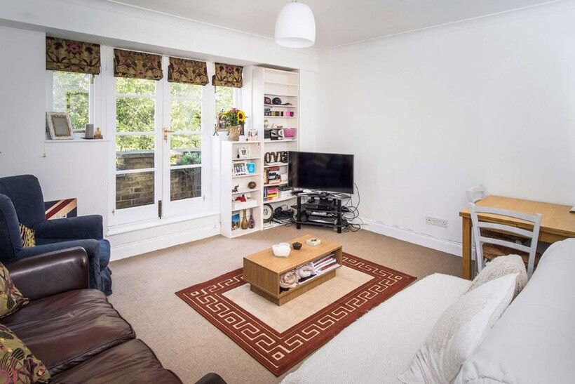 Lower Richmond Road, London SW15 2 bed flat to rent - £2,395 pcm (£553 pw)