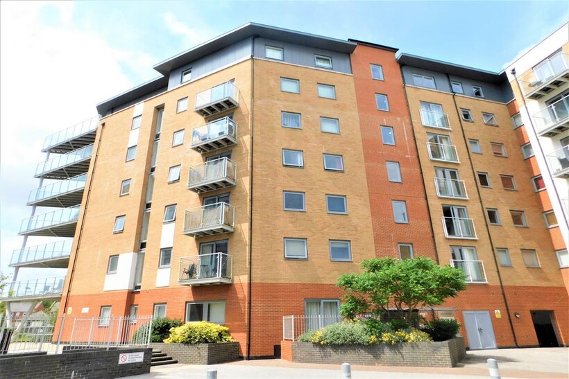 Sail House, Colchester CO2 2 bed apartment to rent - £1,275 pcm (£294 pw)