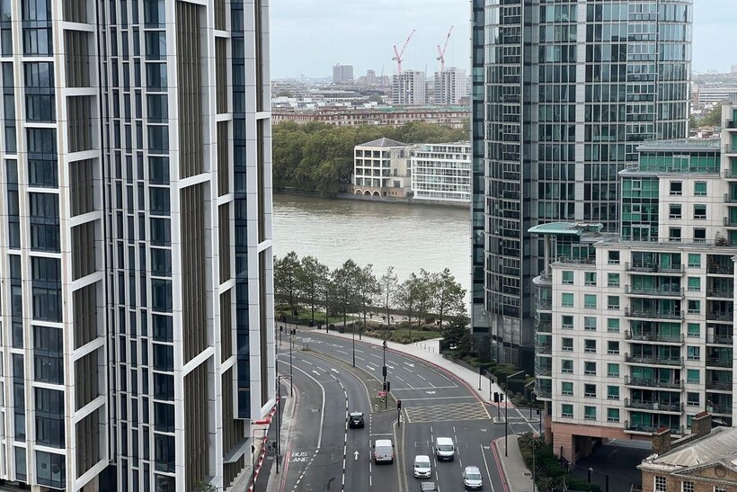 Damac Tower, Nine Elms, Vauxhall... 1 bed apartment to rent - £3,550 pcm (£819 pw)