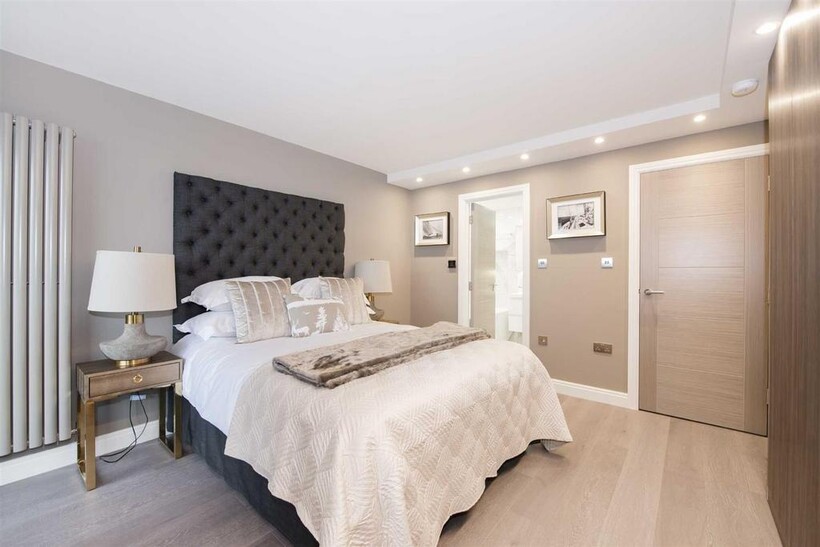 Cresta House, Finchley Road, Swiss... 3 bed apartment to rent - £4,398 pcm (£1,015 pw)