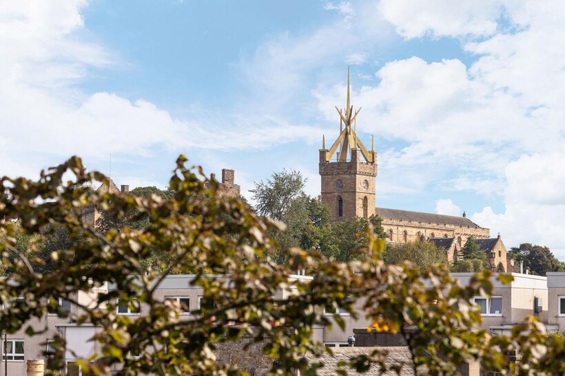 High Street, Linlithgow, EH49 3 bed apartment to rent - £1,590 pcm (£367 pw)