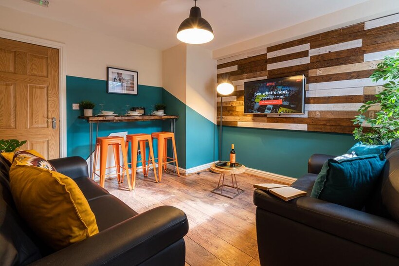 Ribble Road, Coventry CV3 5 bed terraced house to rent - £2,800 pcm (£646 pw)