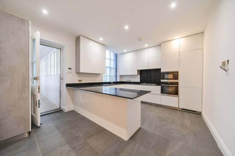 Albert Hall Mansions, South... 5 bed flat to rent - £21,667 pcm (£5,000 pw)