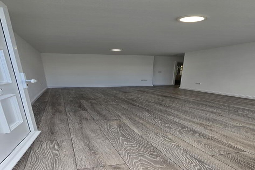 Nelson Road, Twickenham TW2 1 bed flat to rent - £1,430 pcm (£330 pw)