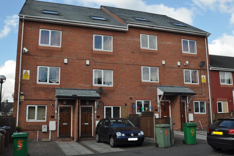 Russell Road, Nottingham NG7 1 bed in a house share to rent - £533 pcm (£123 pw)