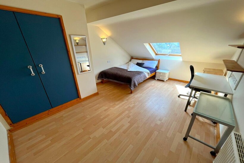 Russell Road, Nottingham NG7 1 bed in a house share to rent - £533 pcm (£123 pw)