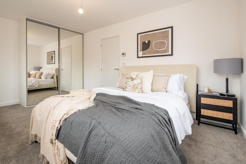 at Freight Village, 7 Grand Central... 3 bed house to rent - £1,140 pcm (£263 pw)