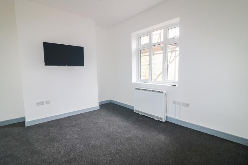 Lewisham High Street, London SE13 4 bed flat share to rent - £785 pcm (£181 pw)