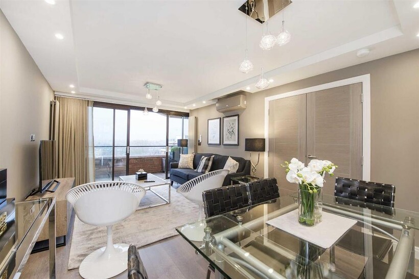 Finchley Road, Swiss Cottage, London 3 bed flat to rent - £4,398 pcm (£1,015 pw)