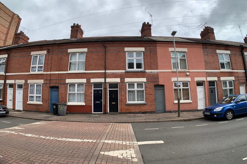 Ullswater Street, Leicester LE2 3 bed terraced house to rent - £1,235 pcm (£285 pw)