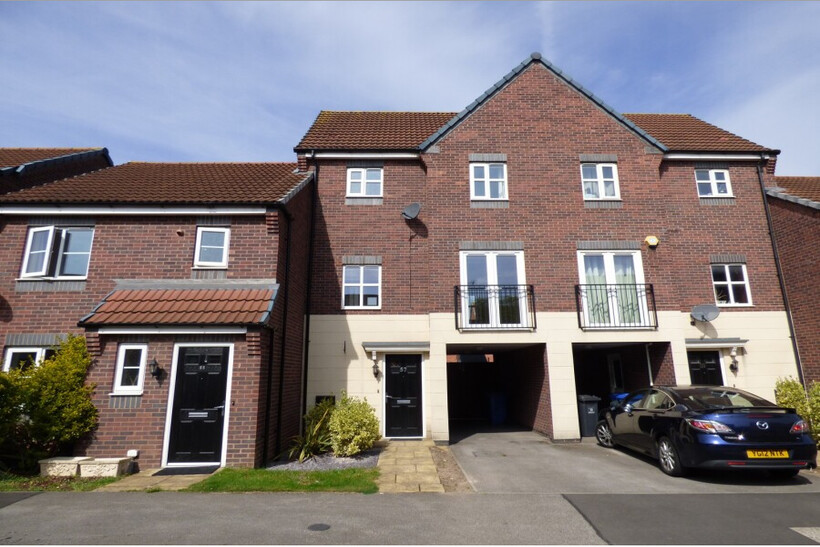 Girton Way, DE3 3 bed townhouse to rent - £1,140 pcm (£263 pw)