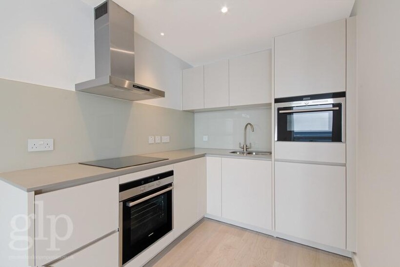 Fouberts Place, London, Greater... 1 bed flat to rent - £3,077 pcm (£710 pw)