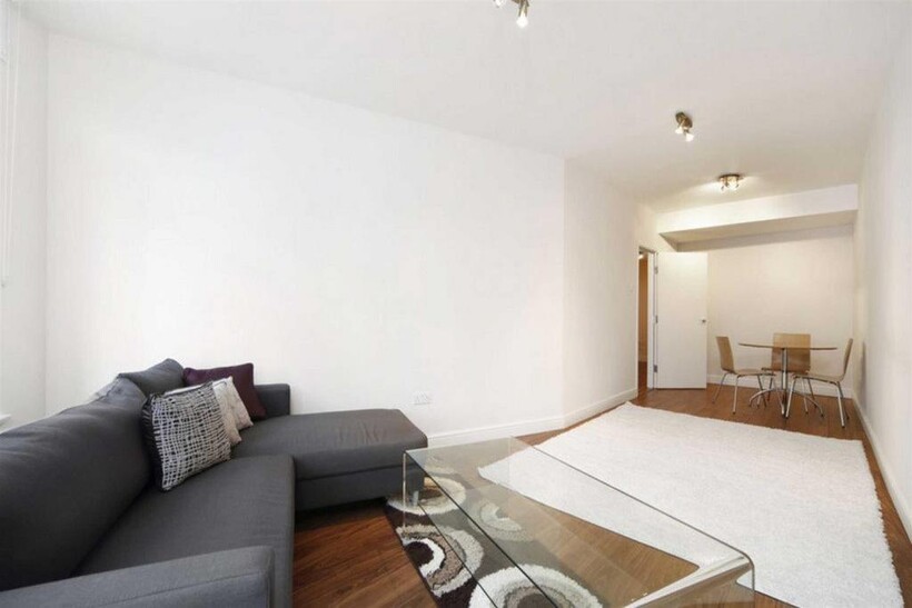 Warren Court, 293-295 Euston Road, NW1 2 bed apartment to rent - £3,423 pcm (£790 pw)