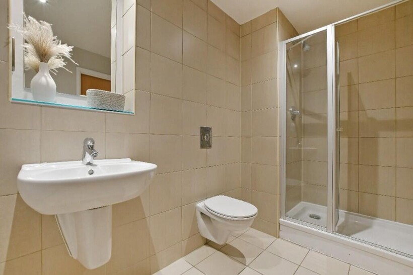 Broomgrove Road, Sheffield S10 3 bed property to rent - £442 pcm (£102 pw)