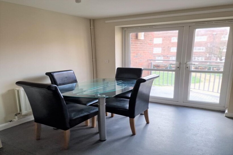 Leyton, London E10 1 bed flat to rent - £1,425 pcm (£329 pw)