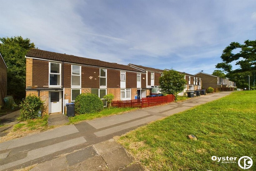 Arbour Court, Northampton, NN3 4 bed terraced house to rent - £1,375 pcm (£317 pw)