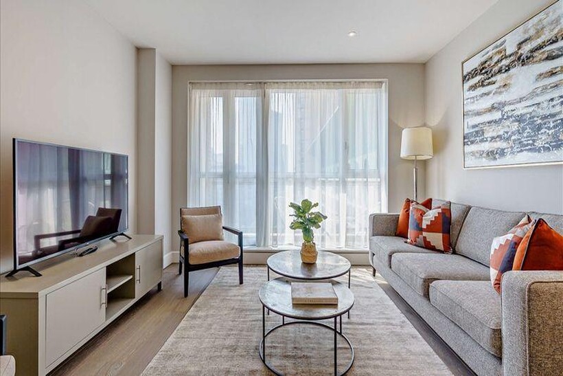 Westferry Circus, London E14 2 bed apartment to rent - £3,883 pcm (£896 pw)