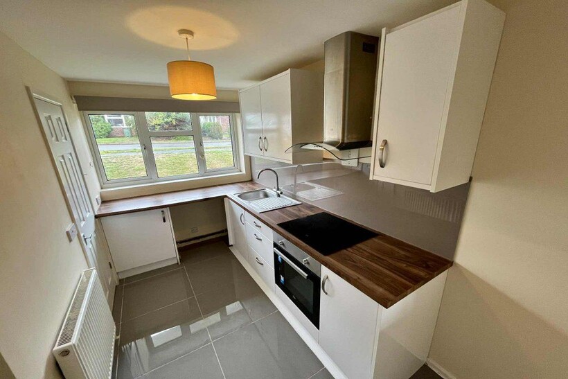 AUDLEY CLOSE, NEWBURY RG14 1 bed maisonette to rent - £1,075 pcm (£248 pw)