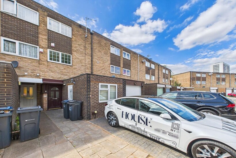 St. Marks Crescent, Birmingham, B1 4 bed terraced house to rent - £1,580 pcm (£365 pw)