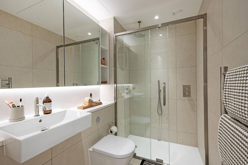 New Drum Street, Aldgate, London, E1 2 bed flat to rent - £3,675 pcm (£848 pw)
