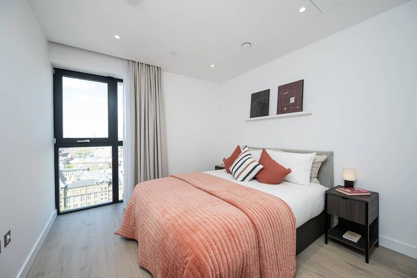 New Drum Street, Aldgate, London, E1 2 bed flat to rent - £3,675 pcm (£848 pw)