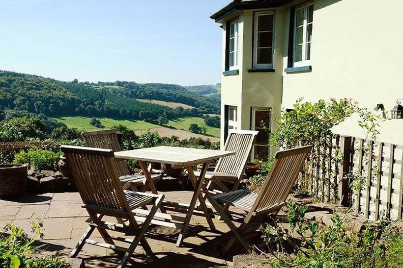 Hunters Lodge, Hewelsfield, Lydney 1 bed semi-detached house to rent - £1,275 pcm (£294 pw)