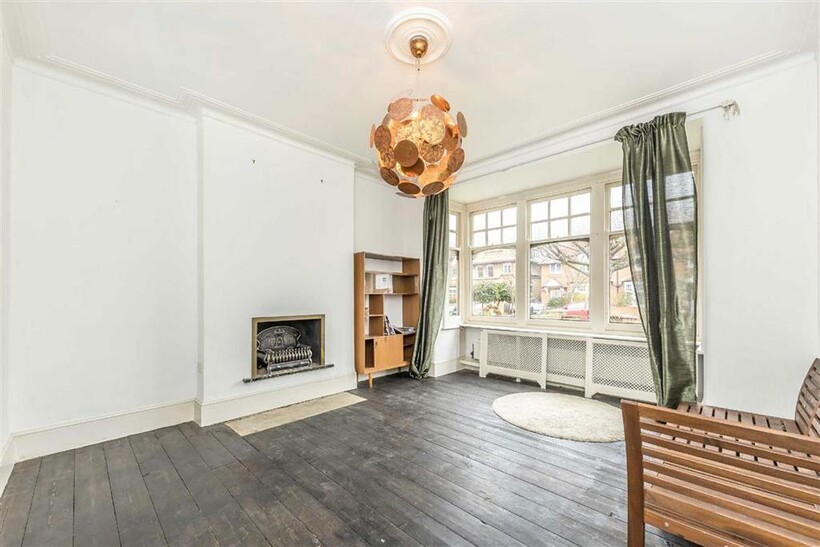 Handen Road, London SE12 5 bed house to rent - £4,200 pcm (£969 pw)