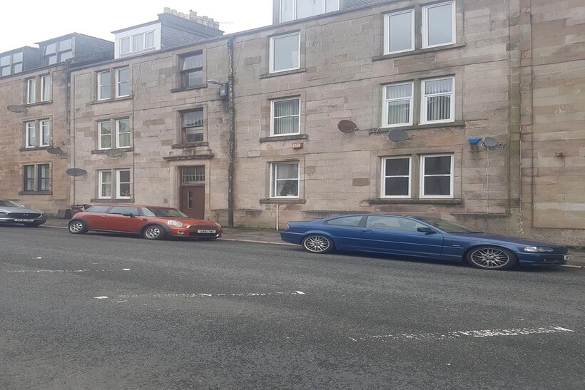 South Street, Greenock, PA16 1 bed flat to rent - £480 pcm (£111 pw)